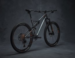 S-120C Works V2 rozmiar L (ex-demo)