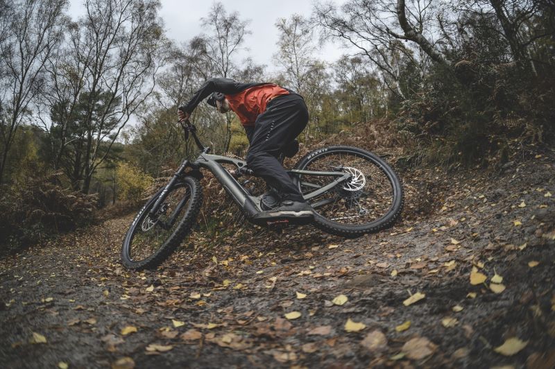 MBR - WHYTE E-150 RS V1 FIRST RIDE REVIEW